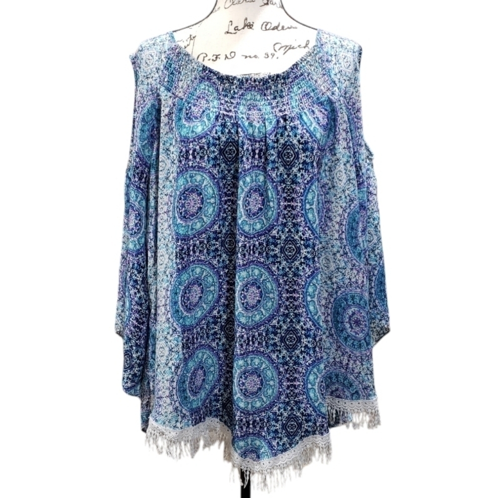 Cato Woman Cold Shoulder Blouse
